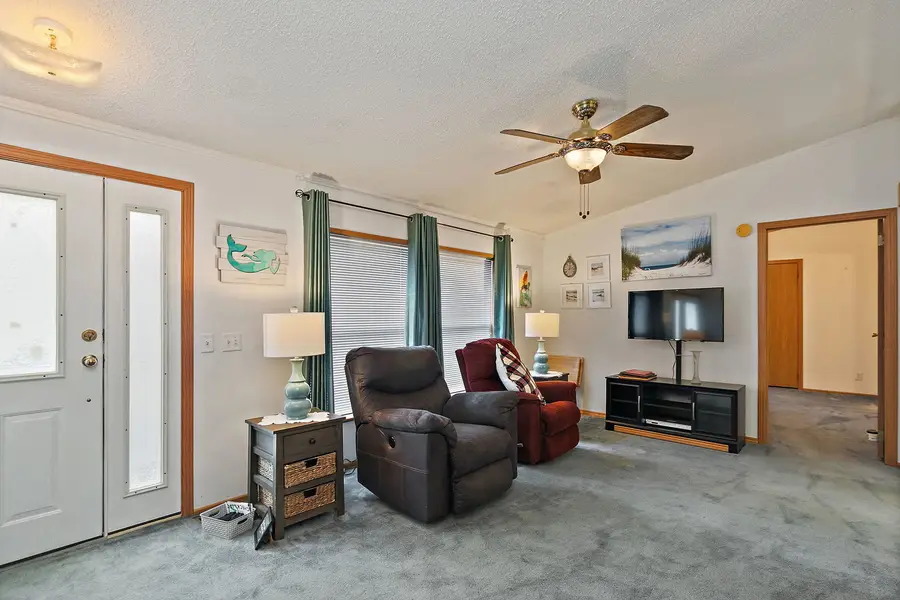 117 Parkwood Road, Elgin, IL 60123 - Image #3