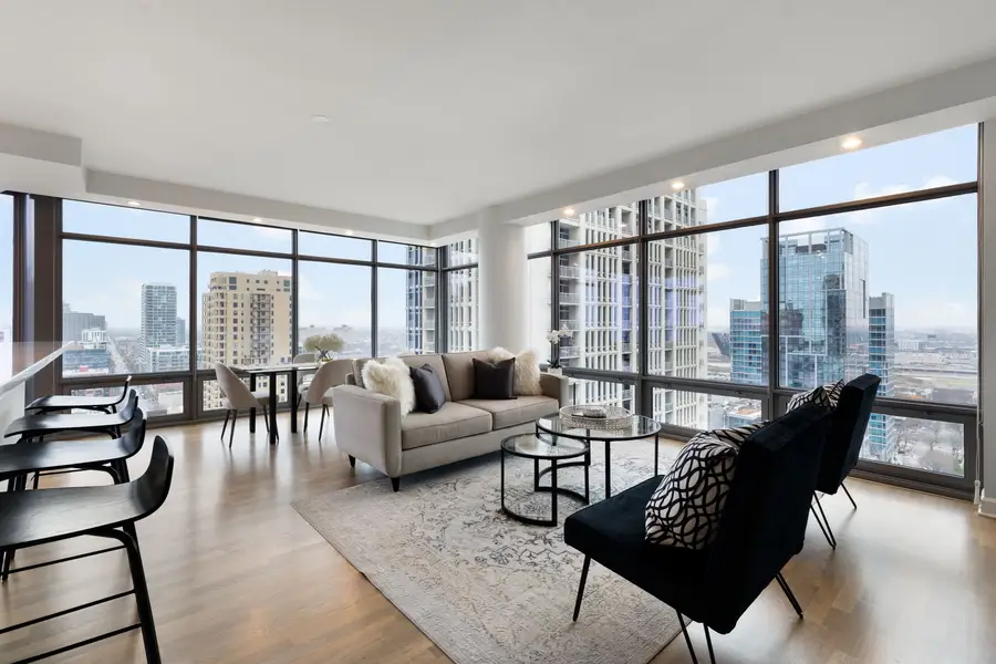 100 E 14th Street #2106, Chicago, IL 60605 - Image #3