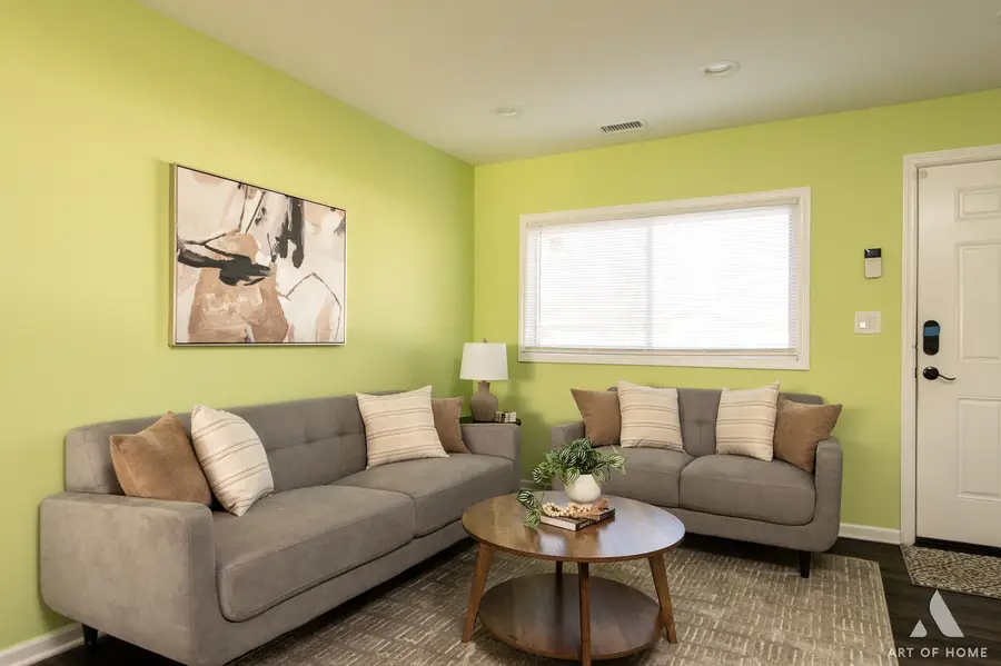 703 Yates Avenue, Romeoville, IL 60446 - Image #2