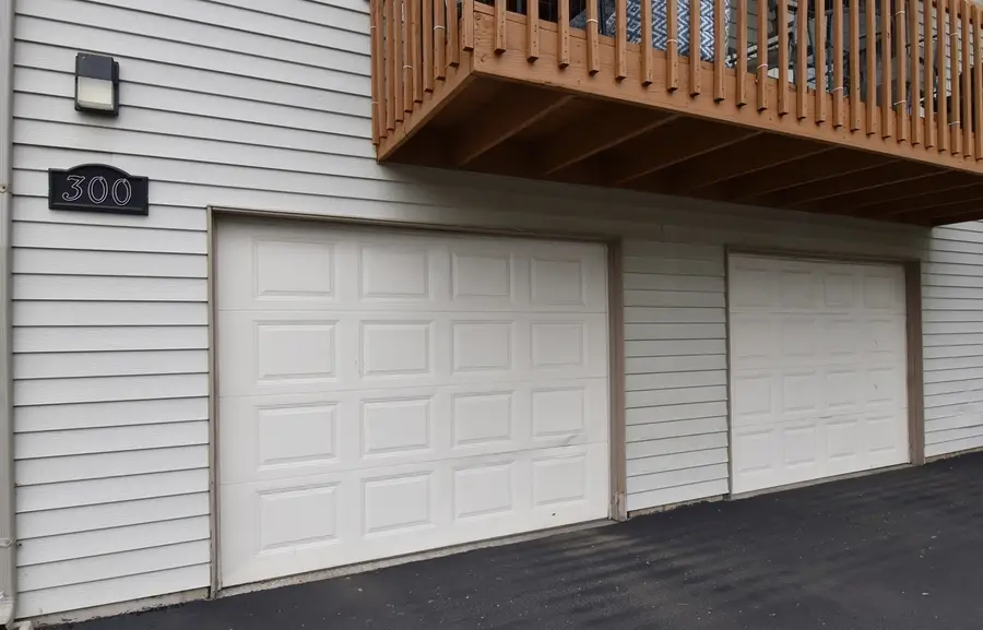 300 Woodridge Circle #C, South Elgin, IL 60177 - Image #2