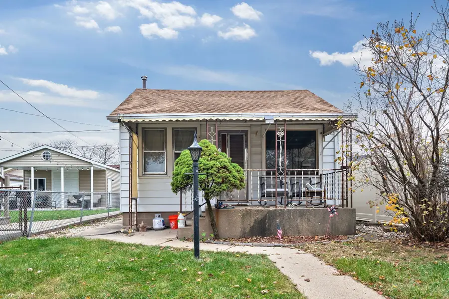 3316 N Paris Avenue, Chicago, IL 60634 - Image #2