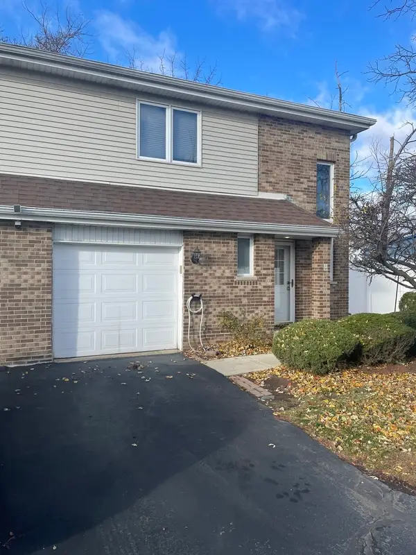 10956 S 76th Avenue #H, Palos Hills, IL 60465