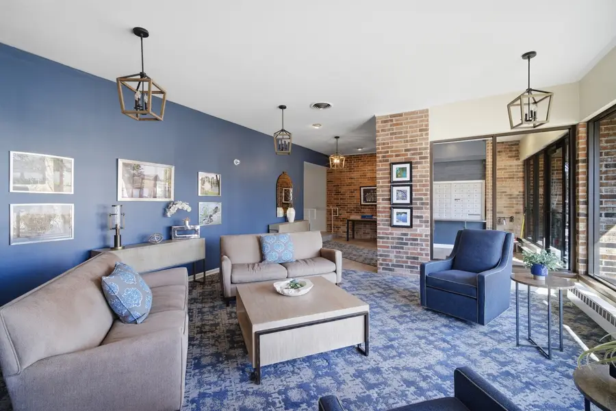 301 Lake Hinsdale Drive #311, Willowbrook, IL 60527 - #3