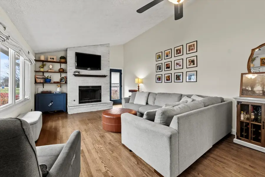 572 Maple Avenue, Lisle, IL 60532 - Image #3