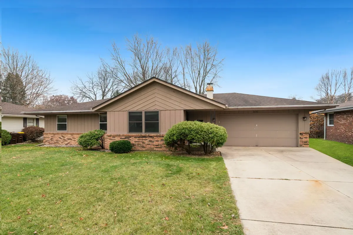 1630 River Bluff Boulevard, Rockford, IL 61103 - Image #1