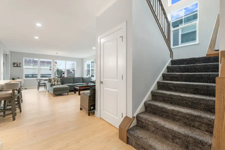 580 Francesca Lane, Roselle, IL 60172 - Image #2