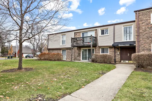 345 N Carter Street #103, Palatine, IL 60097
