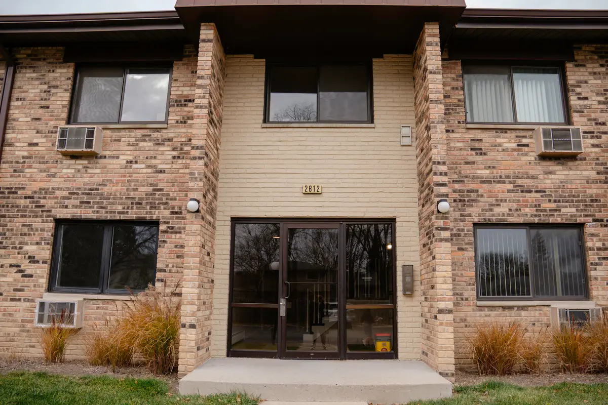 2612 N Windsor Drive #201, Arlington Heights, IL 60004 - Image #1