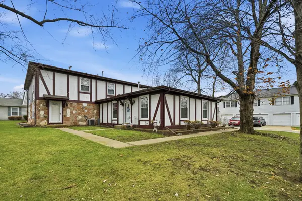 311 Meadow Court, Vernon Hills, IL 60061