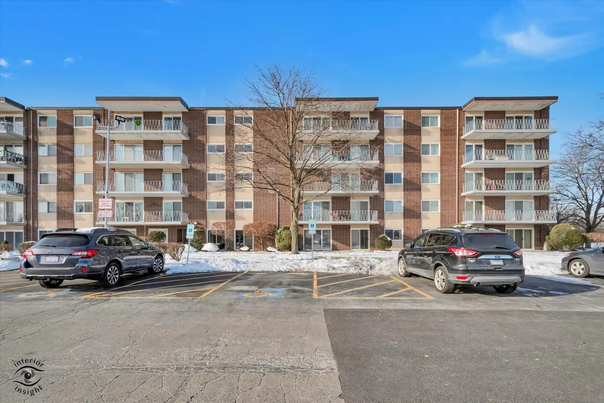 2900 Maple Avenue #22A, Downers Grove, IL 60515 - Image #1