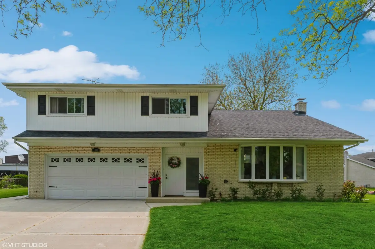 1049 Peace Drive, Wheeling, IL 60090 - Image #1