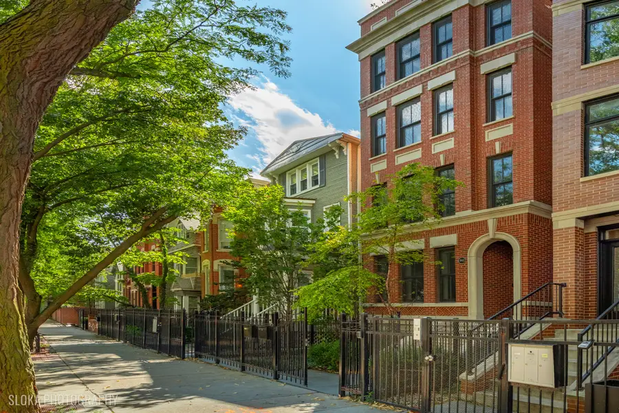 1942 N Sedgwick Street #PH, Chicago, IL 60614 - Image #2