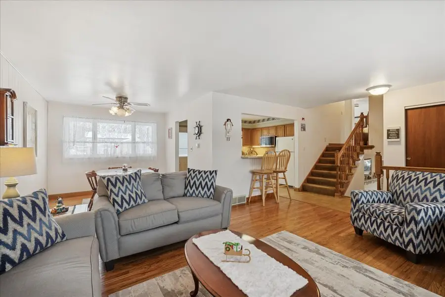 408 Buckingham Drive, Crystal Lake, IL 60014 - Image #3