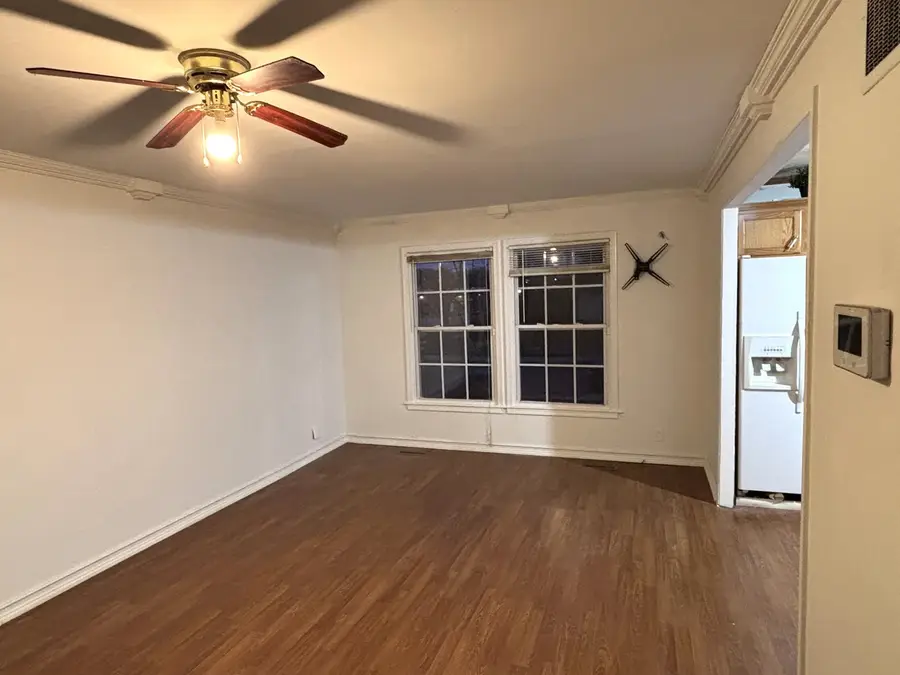 200 Butte Lane, Carpentersville, IL 60110 - Image #2