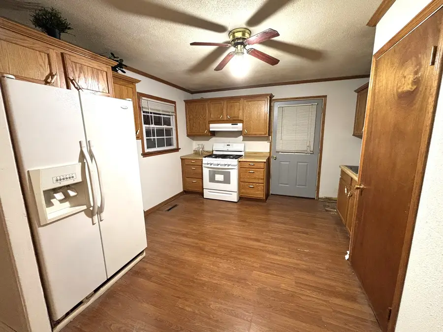 200 Butte Lane, Carpentersville, IL 60110 - Image #3