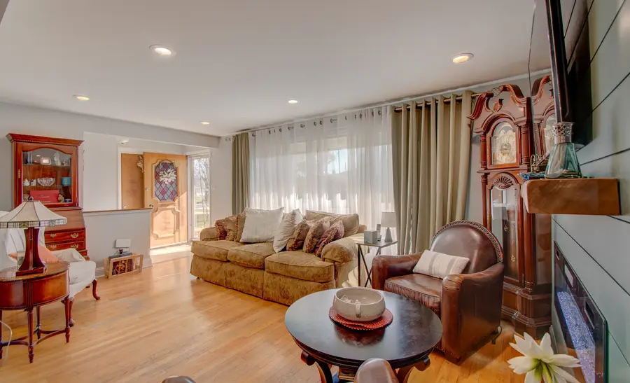 648 Saginaw Avenue, Calumet City, IL 60409 - Image #3