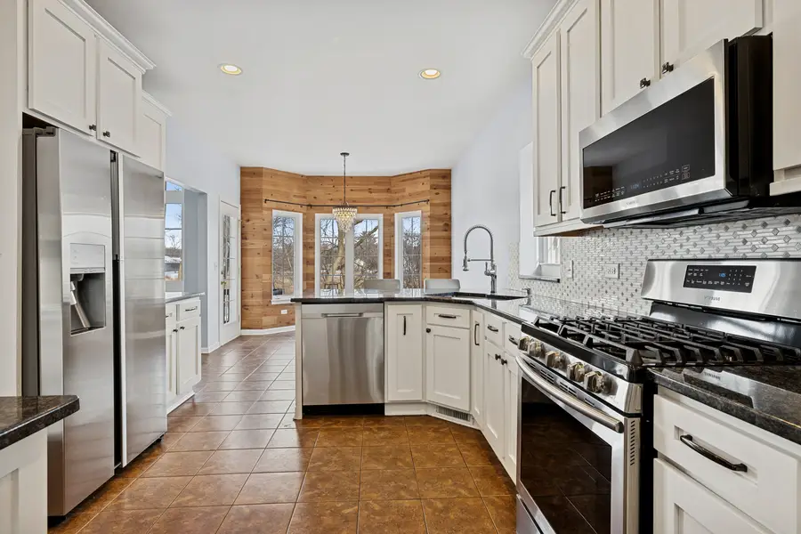 641 Indigo Lane, Woodstock, IL 60098 - Image #3