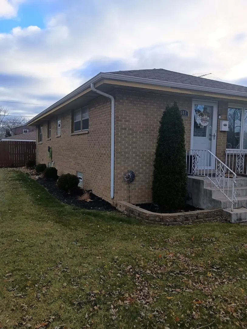 101 Granville Avenue, Bellwood, IL 60104 - Image #2