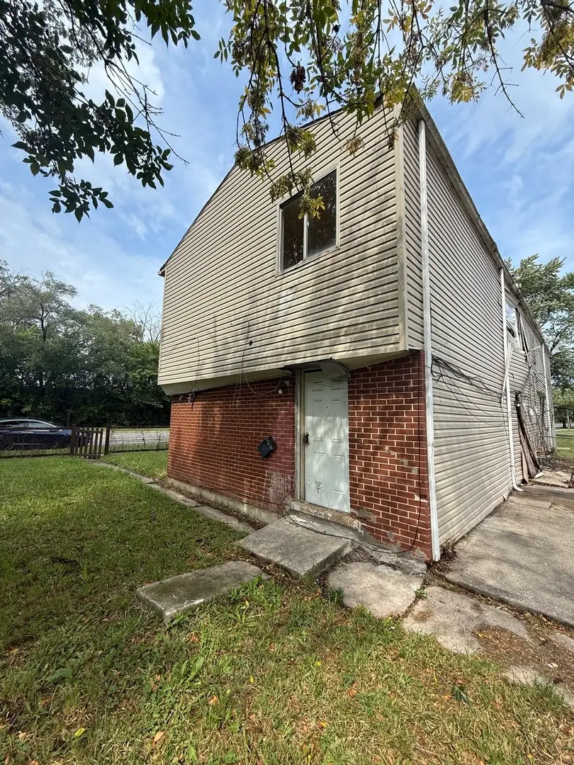 10611 S Cottage Grove Avenue, Chicago, IL 60628 - Image #2