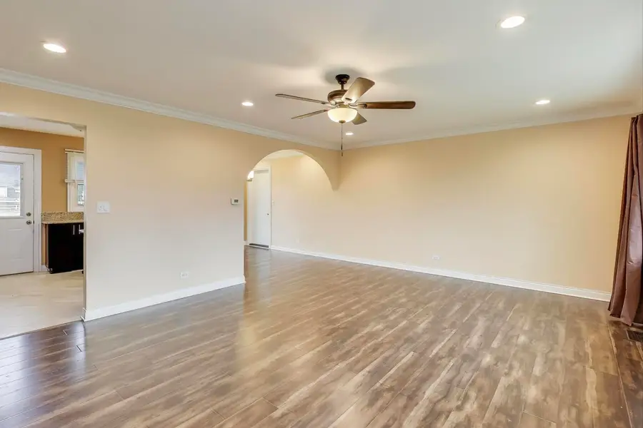 1208 Windsor Lane, Hanover Park, IL 60133 - Image #3