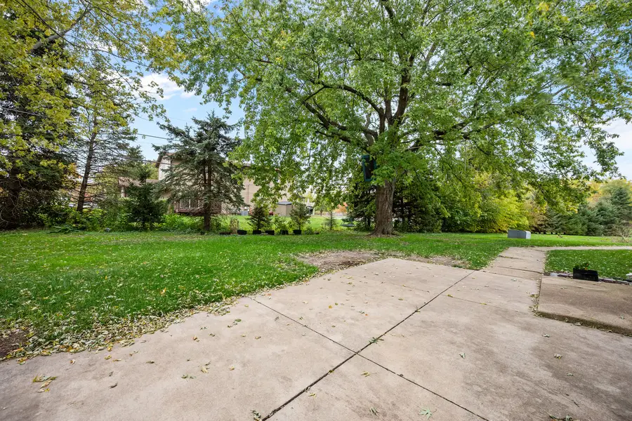 1606 E Stonehenge Drive, Sycamore, IL 60178 - Image #2