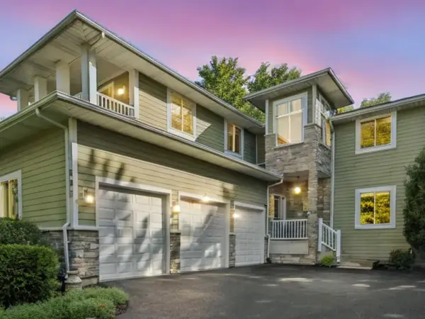 980 Dakota Drive, Woodstock, IL 60098