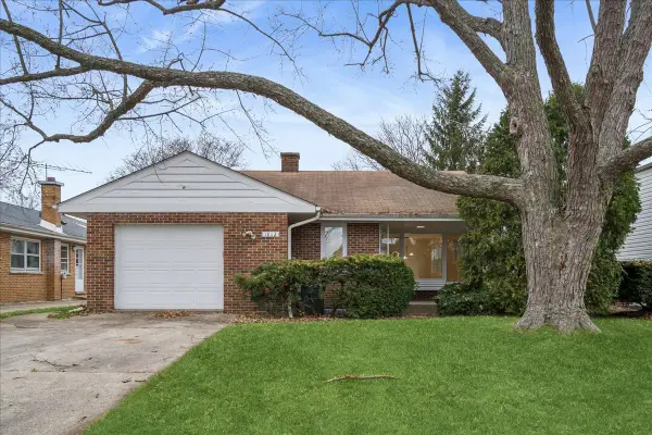 Address Withheld By Seller, Highland Park, IL 60035