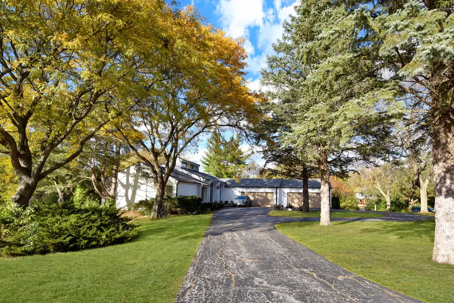 23400 W Cattail Lane, Barrington, IL 60010 - #3