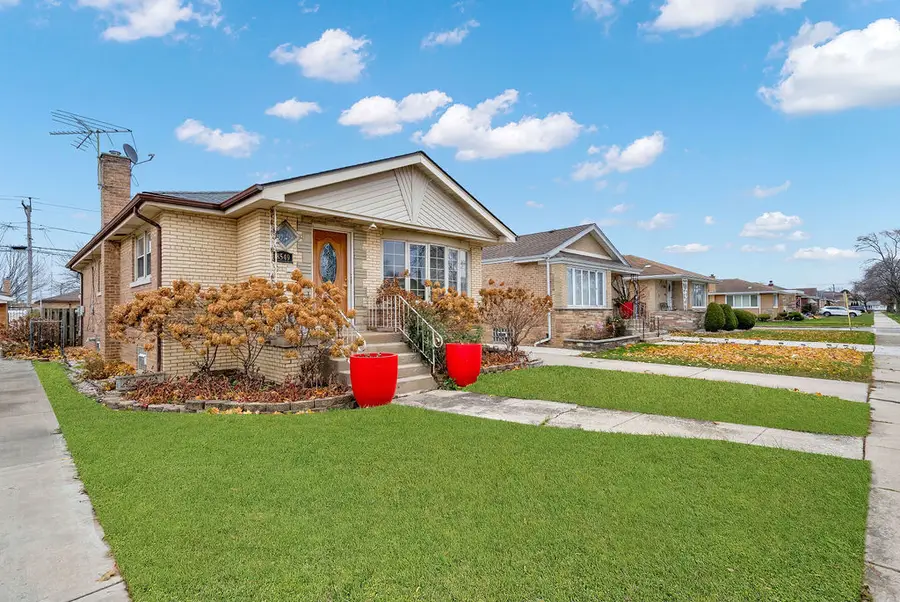 Address Withheld By Seller, Chicago, IL 60652 - Image #3