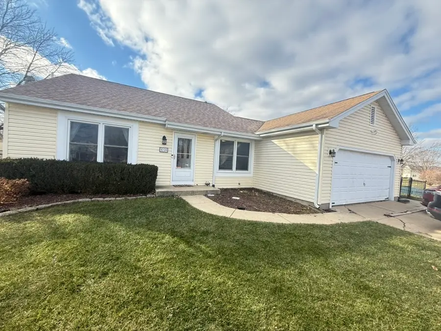 1014 Stonehedge Court, Crystal Lake, IL 60014 - Image #2