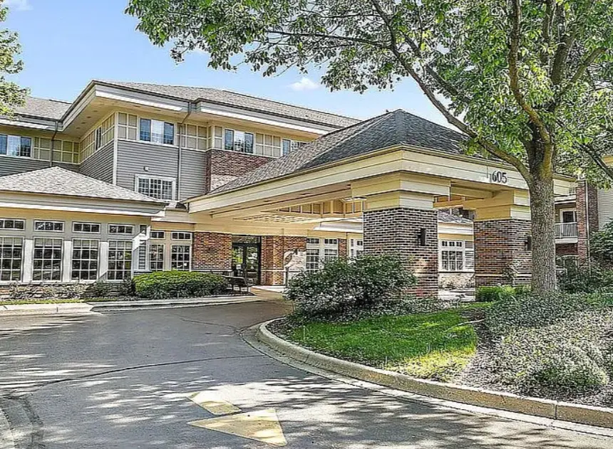 605 Barrington Avenue #216, East Dundee, IL 60118 - Image #1