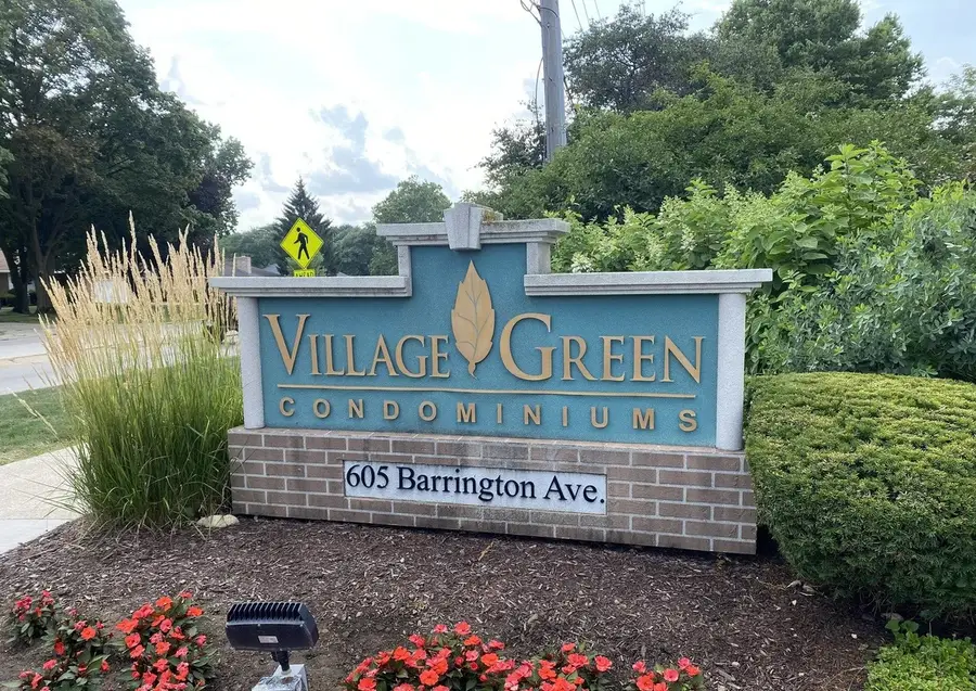 605 Barrington Avenue #216, East Dundee, IL 60118 - Image #2