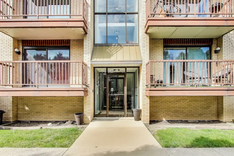 2416 W Foster Avenue #2S, Chicago, IL 60625 - Image #2