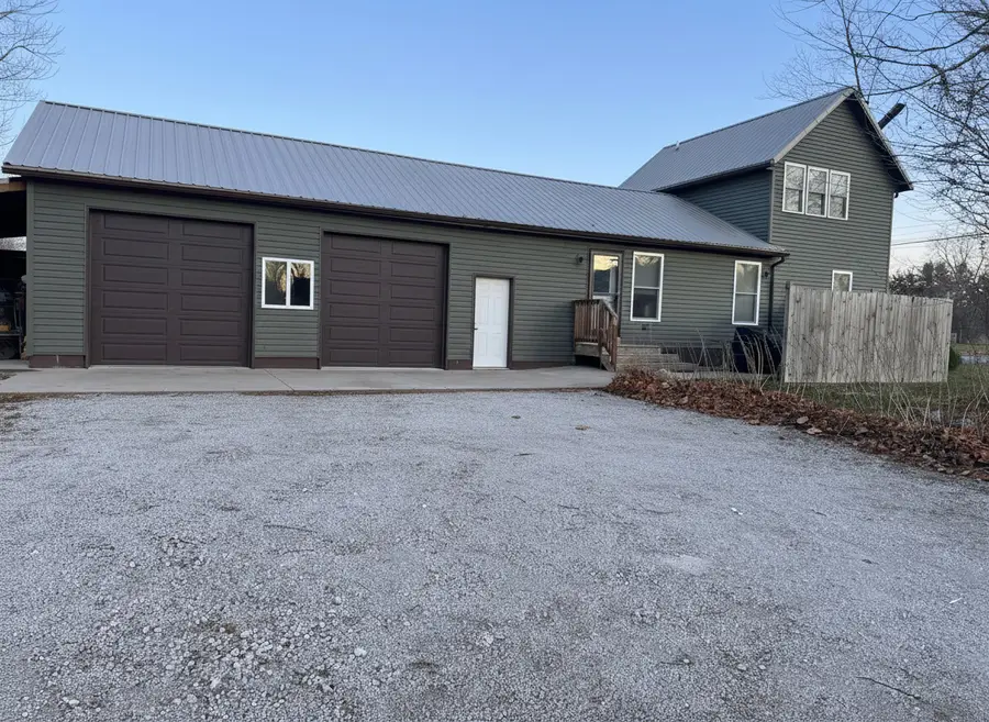 912 E Locust Street, Fairbury, IL 61739 - Image #3