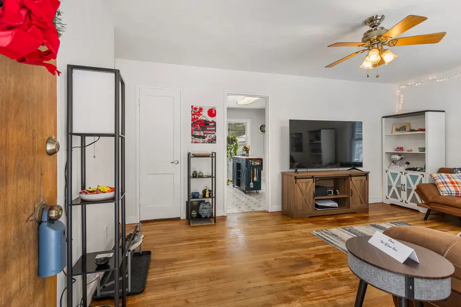 220 Brookwood Drive, Champaign, IL 61820 - Image #3