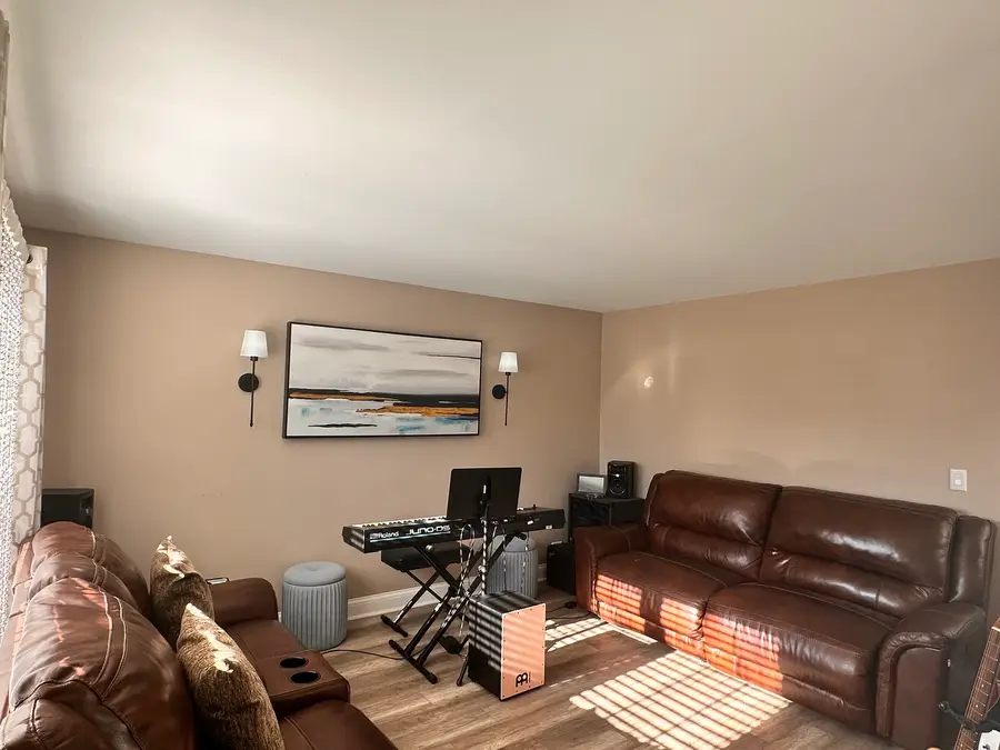 2214 Andrew Trail, Montgomery, IL 60538 - Image #3