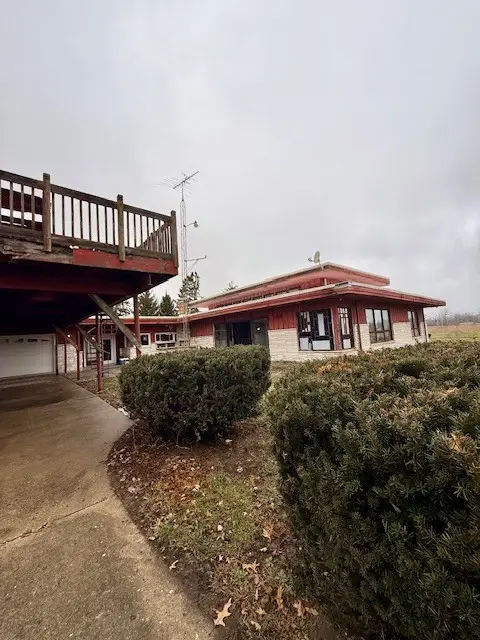 15826 W 3500n Road, Essex, IL 60935 - Image #2