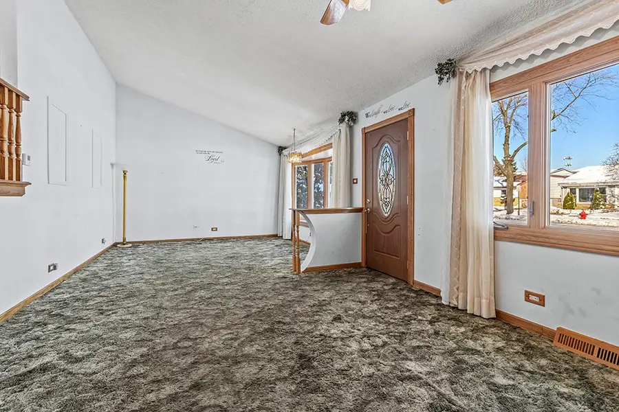 4317 W Linecrest Drive, Alsip, IL 60803 - Image #2