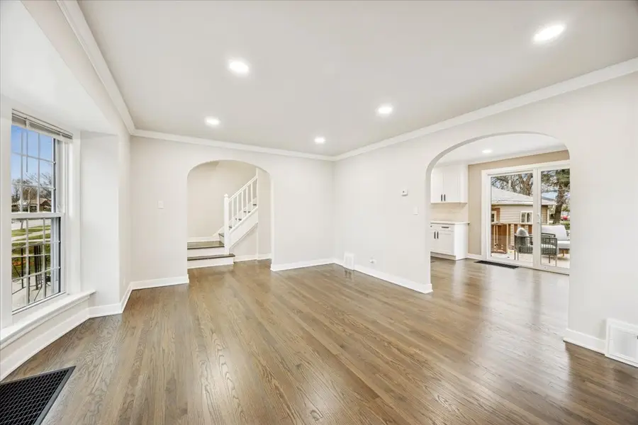 1623 Manchester Avenue, Westchester, IL 60154 - Image #3