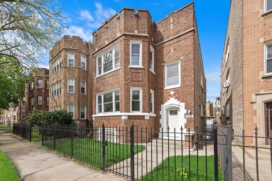 7716 S Kingston Avenue, Chicago, IL 60649 - Image #2