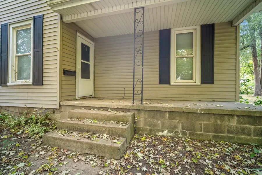 301 N 2nd Avenue, Chenoa, IL 61726 - Image #3