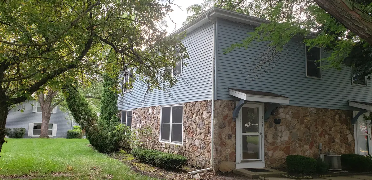 354 Creekside Drive, Vernon Hills, IL 60061 - Image #1