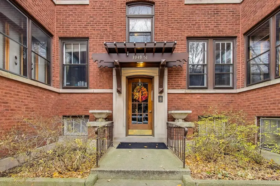3951 W Waveland Avenue #2, Chicago, IL 60618 - Image #2
