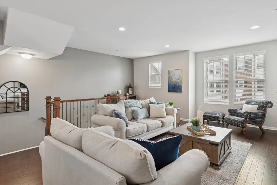 904 Coletta Circle, Naperville, IL 60563 - Image #2