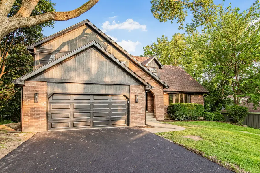 5N683 Ravine Drive, Saint Charles, IL 60175 - Image #2