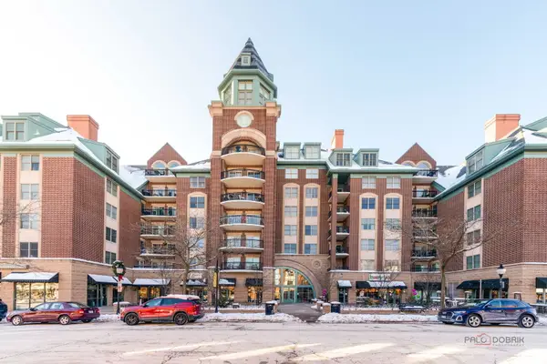 44 N Vail Avenue #613, Arlington Heights, IL 60005