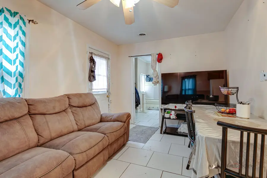 325 Fairlawn Drive, Round Lake Park, IL 60073 - Image #2