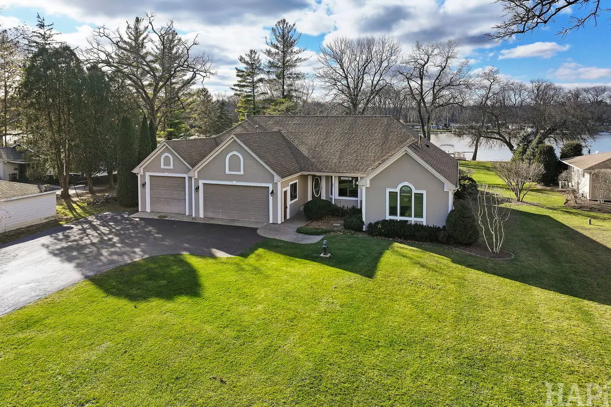 4505 Giant Oak Drive, McHenry, IL 60050 - Image #1