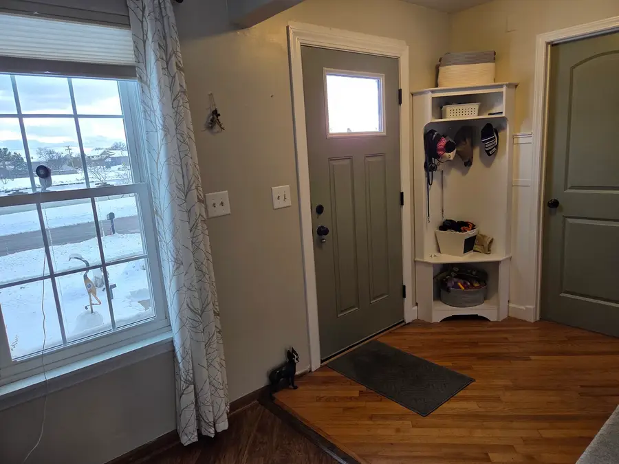 1065 Brighton Drive, Carol Stream, IL 60188 - Image #2