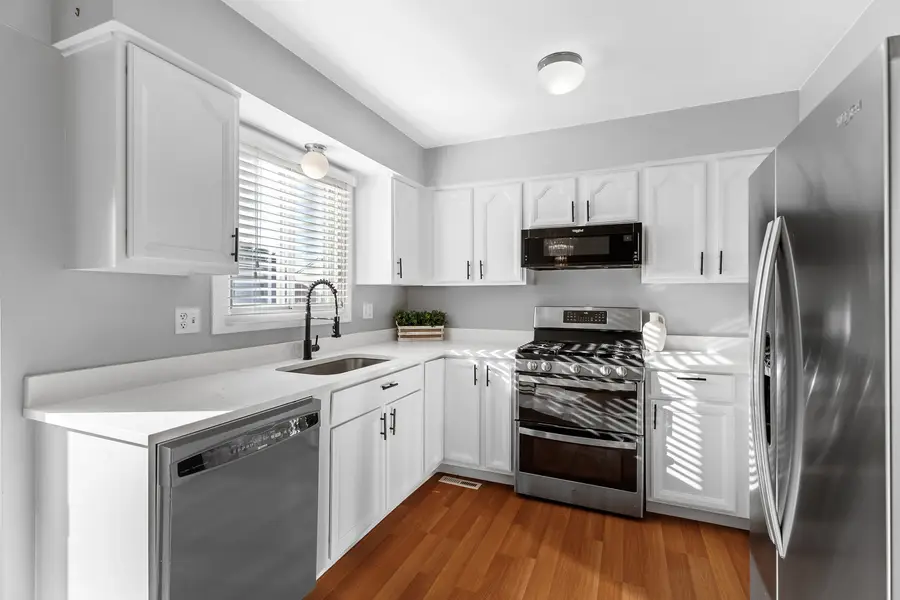 202 Parkwood Drive, Streamwood, IL 60107 - Image #3